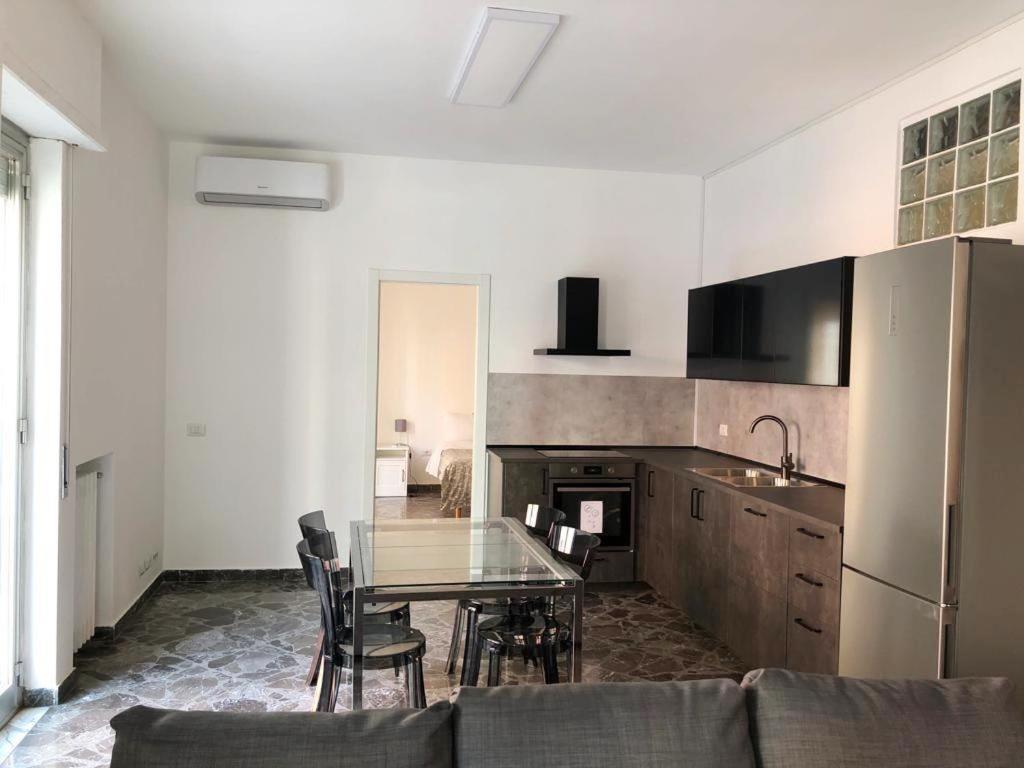 Lb&B Holiday Suite Downtown Bari Esterno foto